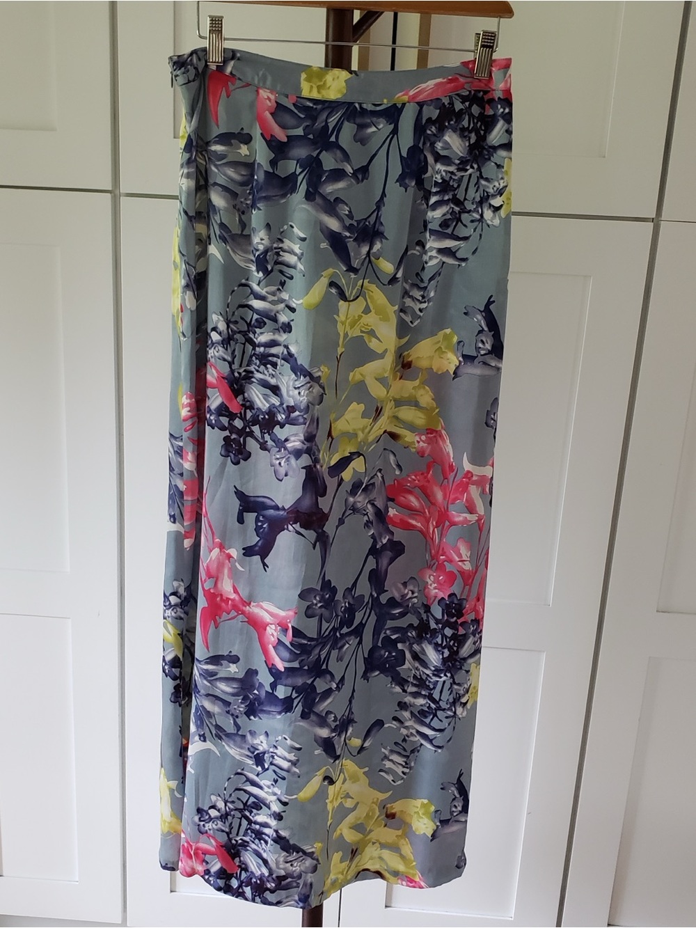 Vintage Vivienne Tam Long Maxi Skirt Womensβ 6 Lavender and Gray Floral